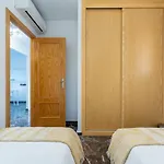 Malagasuite Blue Sea & Pool Апартаменты Фуэнхирола